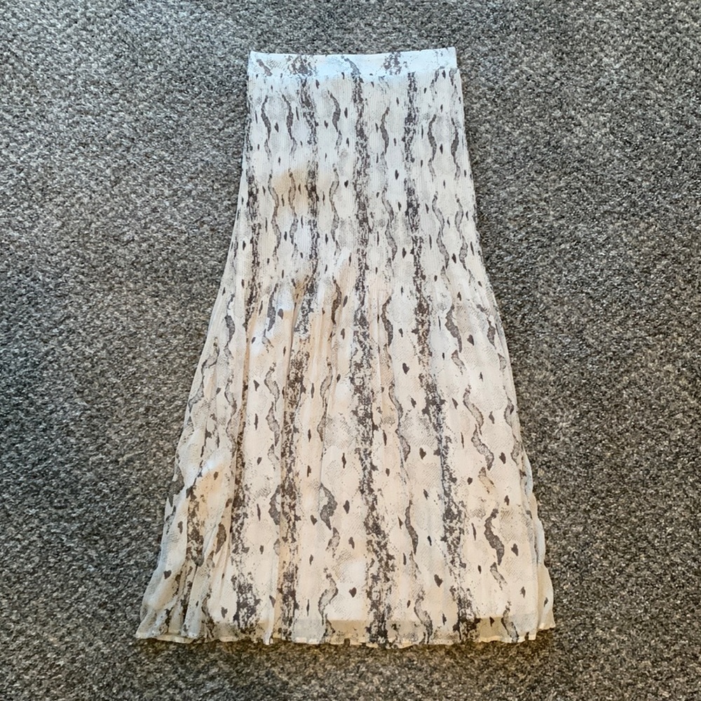 Vici Midi Pleated Snake Print Skirt size Small